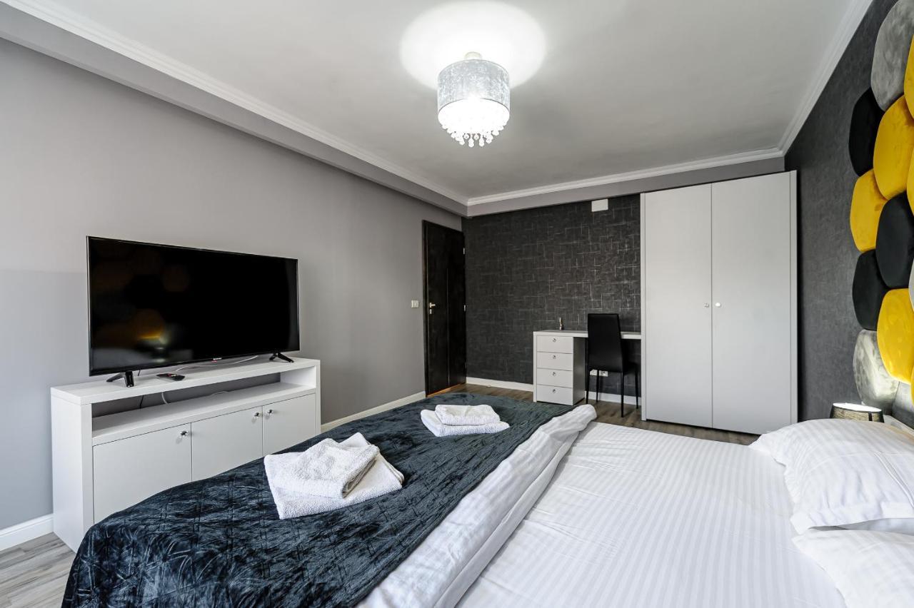 Feeling Home Apartment 아라드 외부 사진